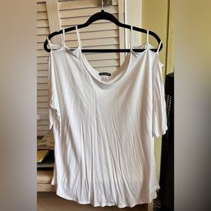 New Venus white sleeve detail top M